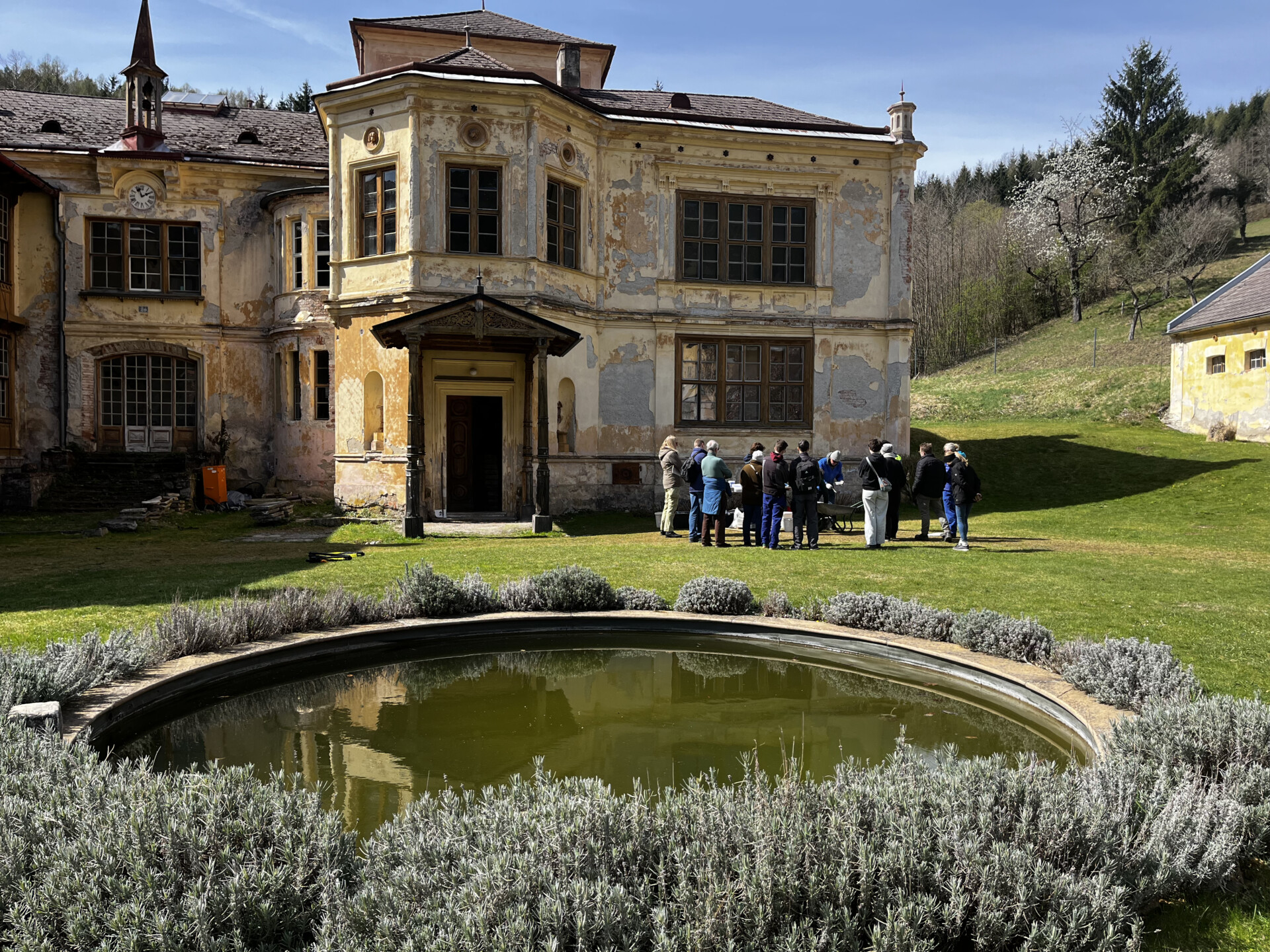 Handwerk trifft Baukultur: Weiterbildung für Handwerkerinnen und Handwerker im Umgang mit traditioneller Bausubstanz